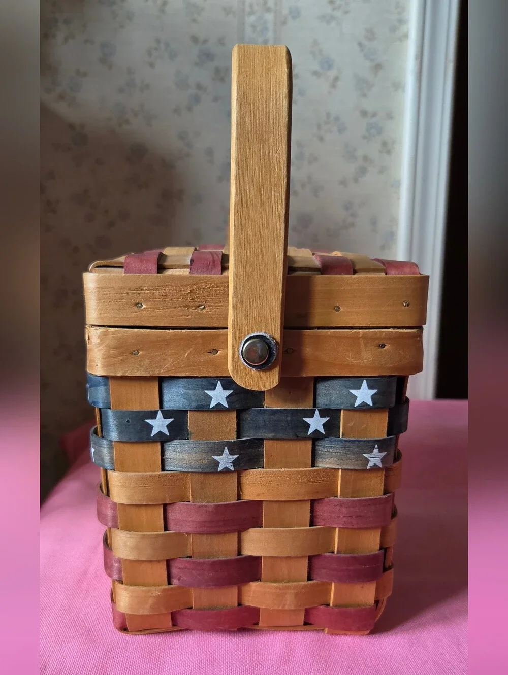 Vintage Americana Patriotic Accent Basket Divided Inside